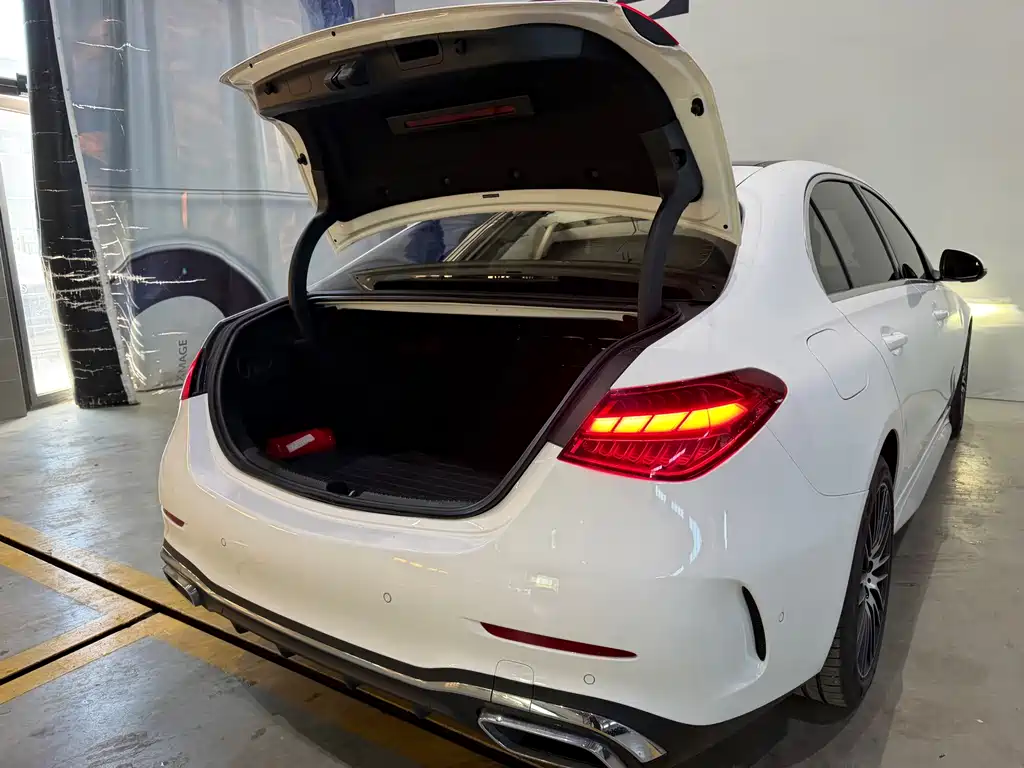 Mercedes-Benz C-Class 2023 — фото 15