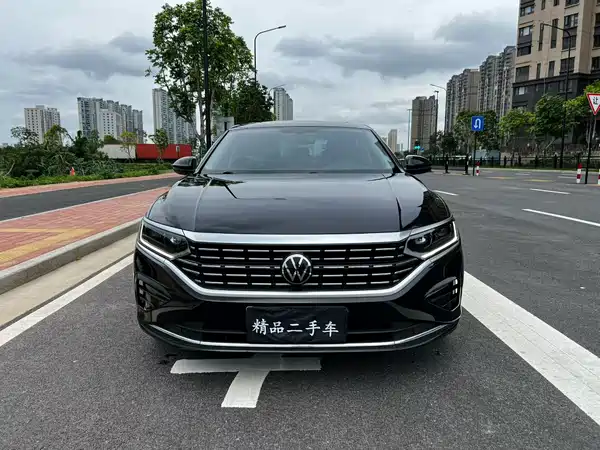 Volkswagen Passat 2023