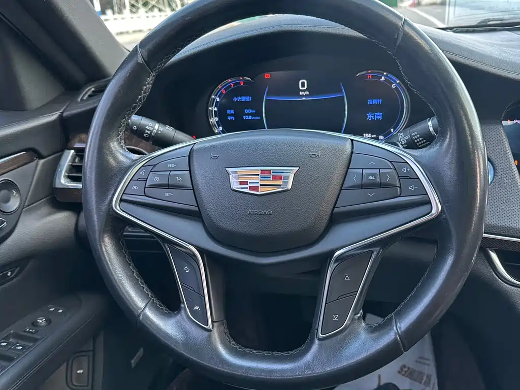 Cadillac CT6 2021 — фото 15