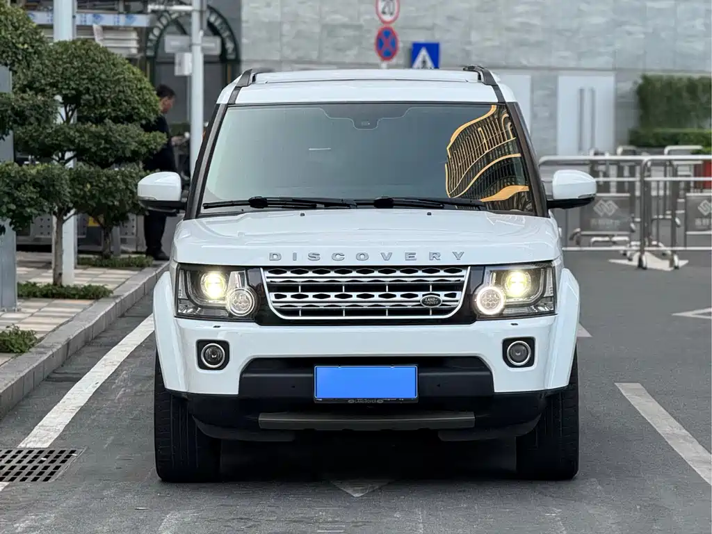 Land Rover Discovery 2014 — фото 2