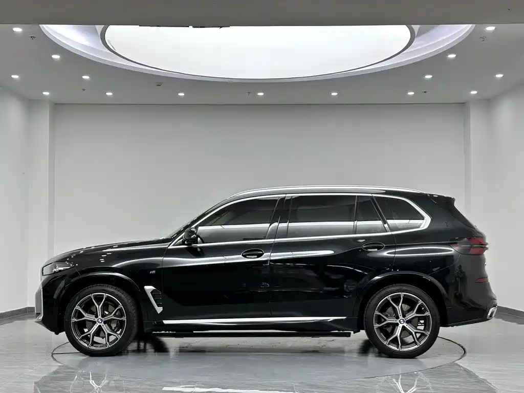 BMW X5 2025 — фото 6