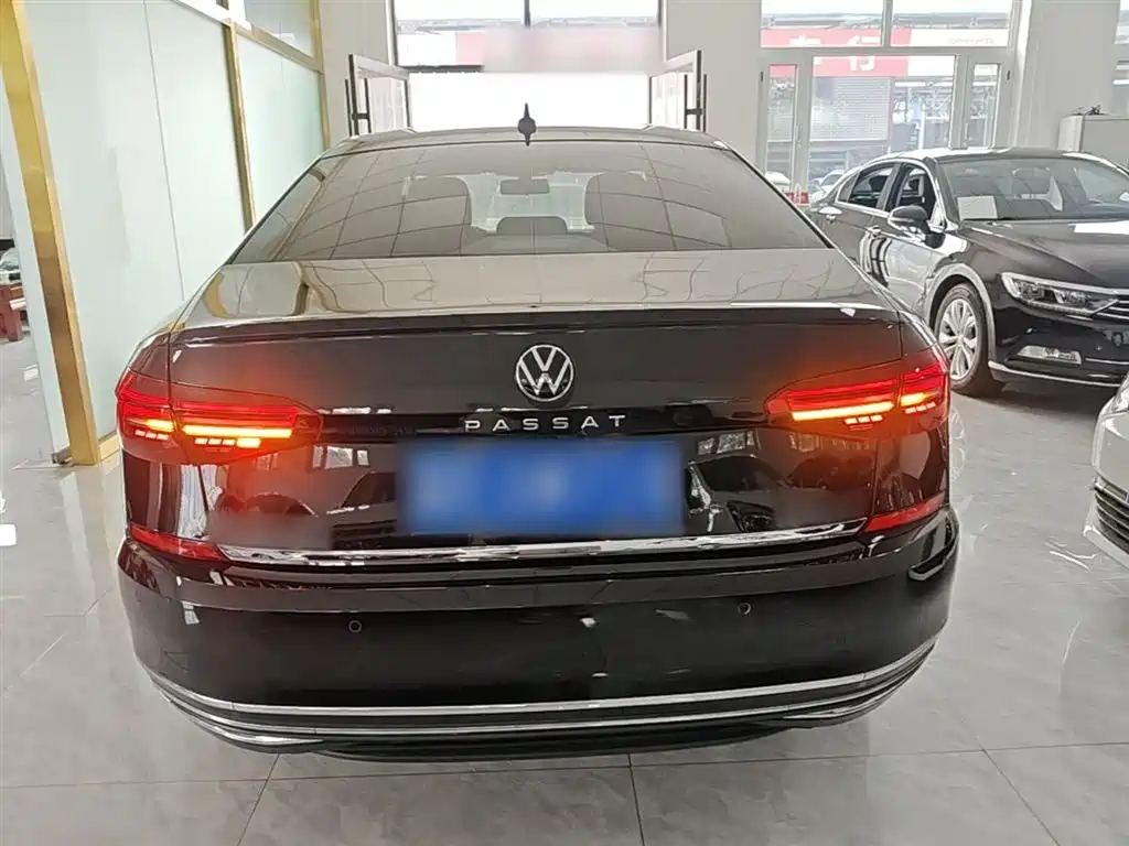 Volkswagen Passat 2021 — фото 6