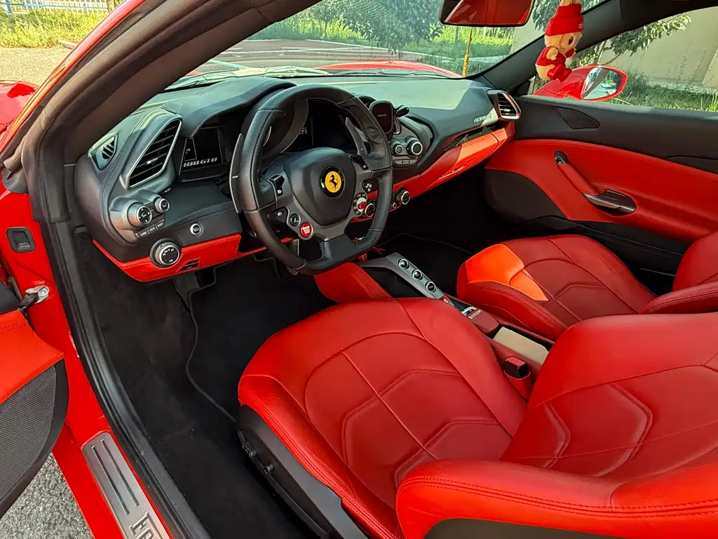 Ferrari 488 2016 — фото 10
