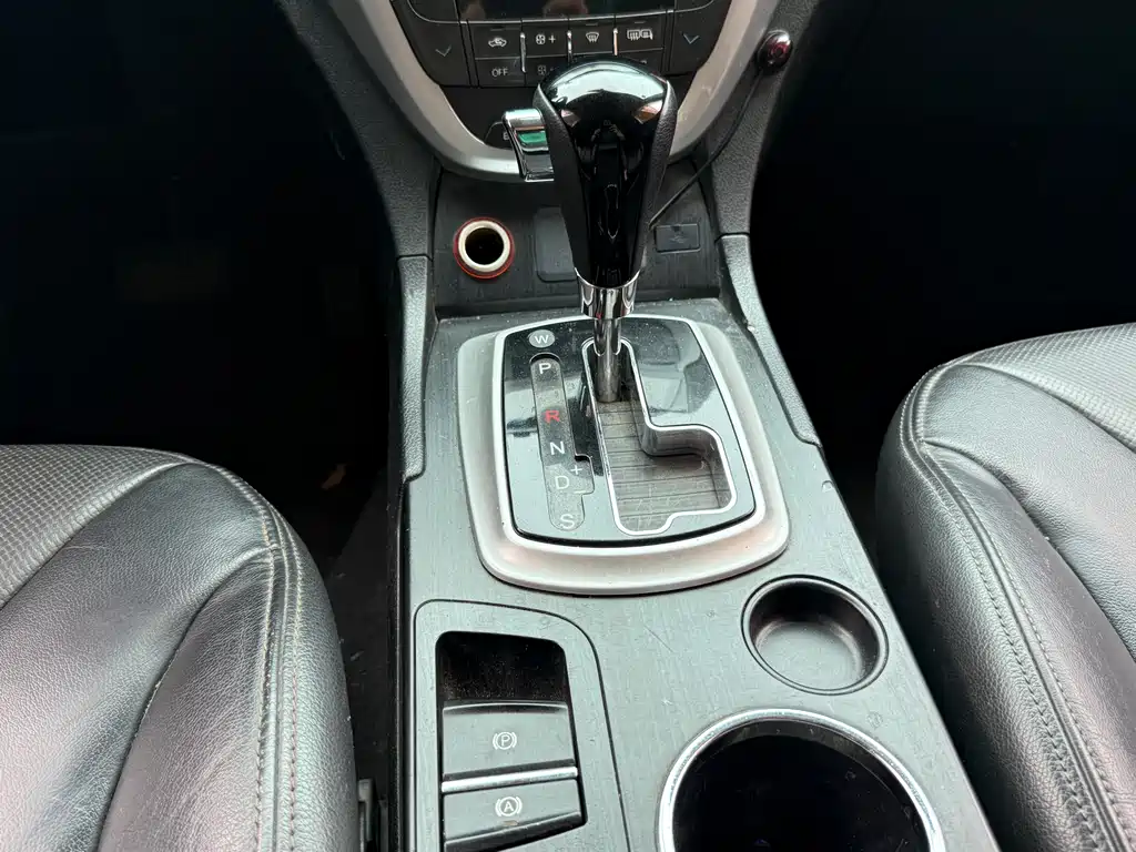 GAC Motor Trumpchi GS5 2015 — фото 12