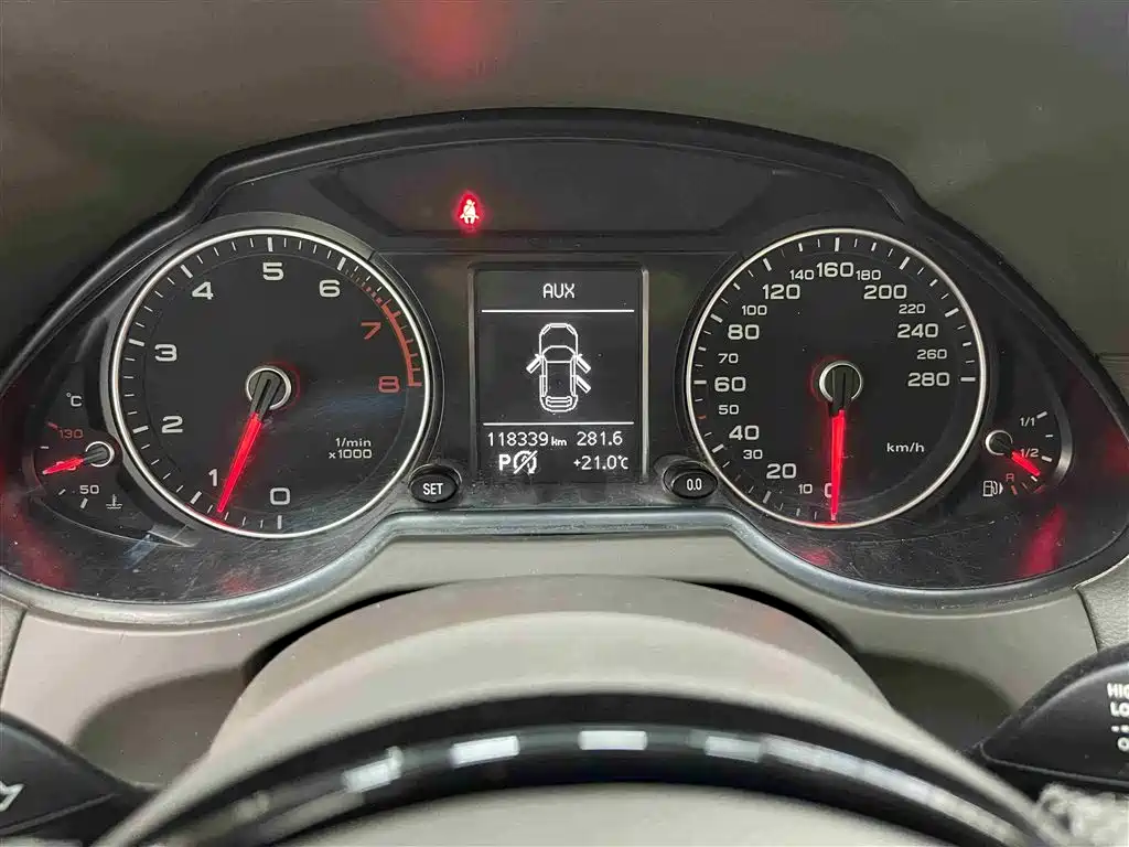 Audi Q5 2014 — фото 11