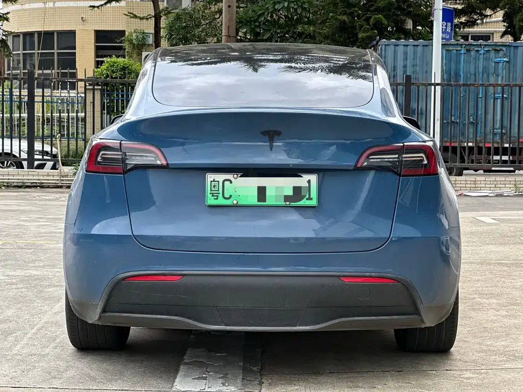 Tesla Model Y 2023 — фото 6