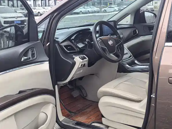 Buick GL8 2020