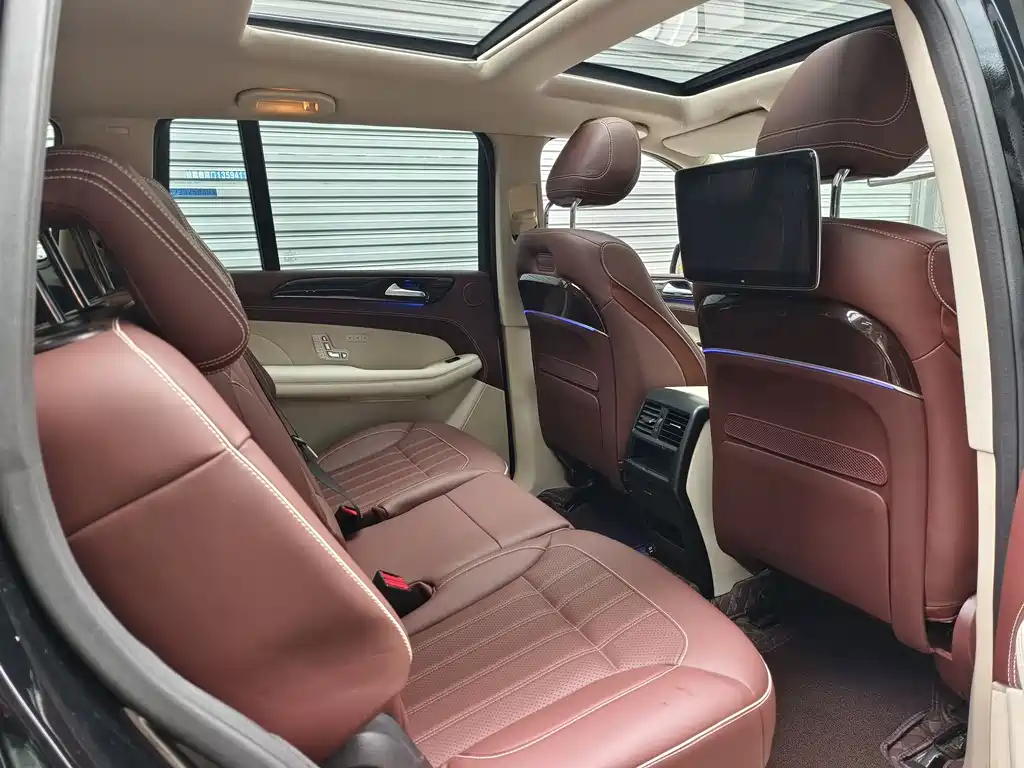 Mercedes-Benz GLS 2017 — фото 13