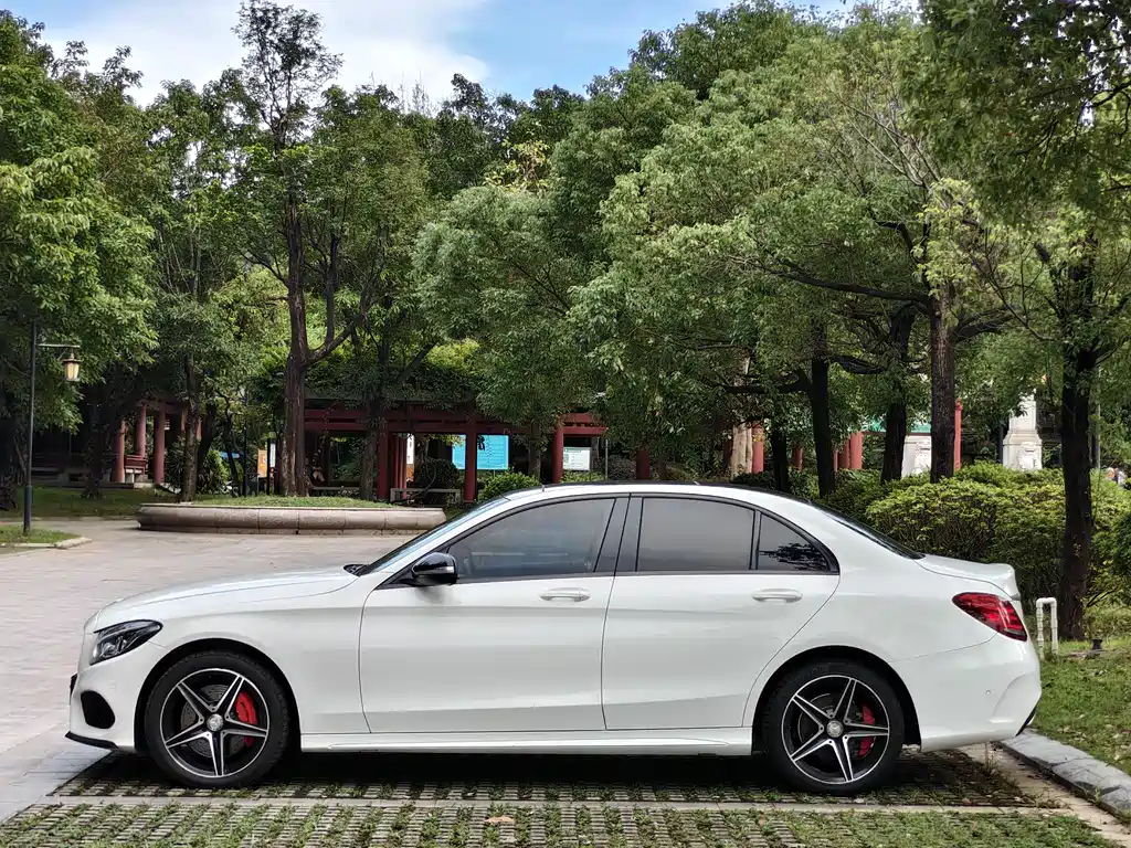Mercedes-Benz C-Class 2017 — фото 18