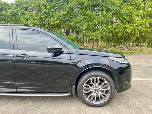 Land Rover Discovery Sport 2023