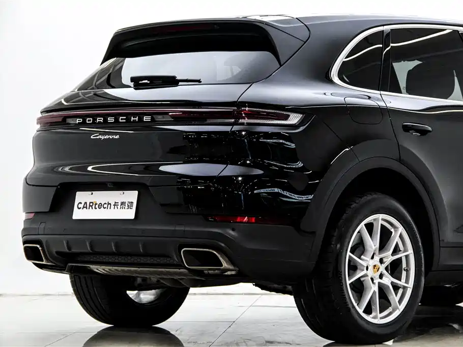 Porsche Cayenne 2023 — фото 9