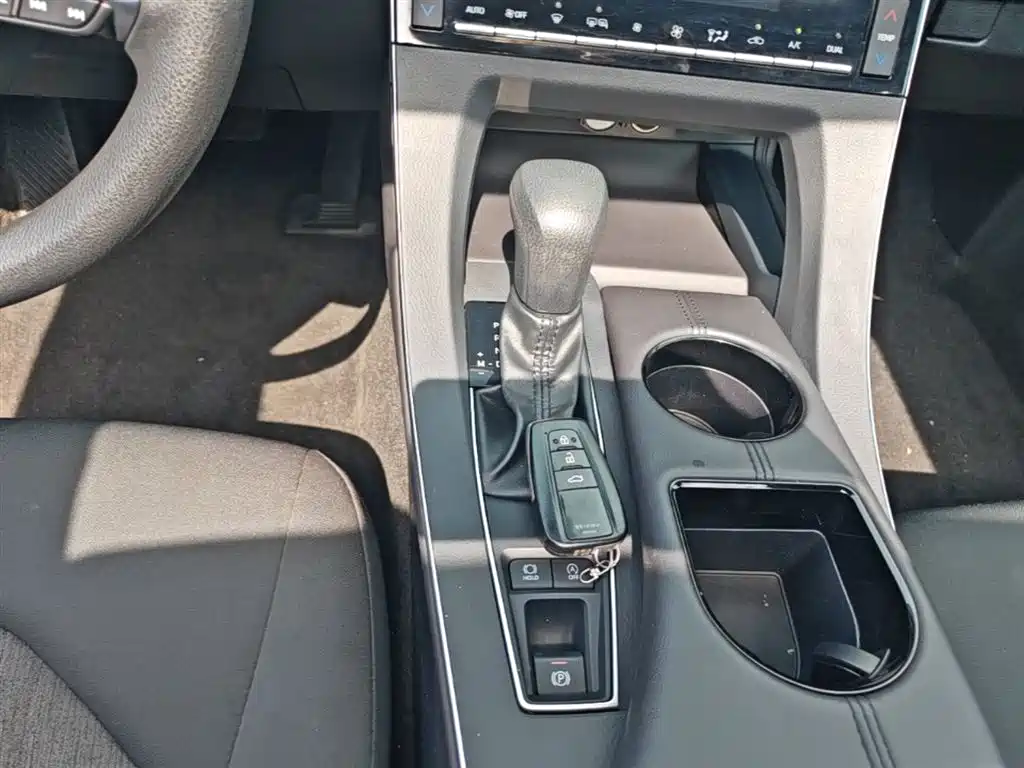 Toyota Avalon 2020 — фото 14