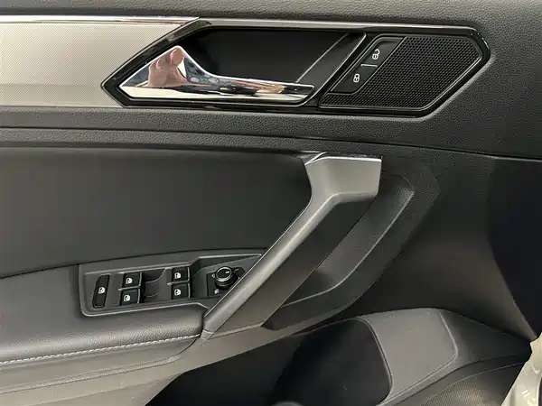 Volkswagen Tiguan L 2019