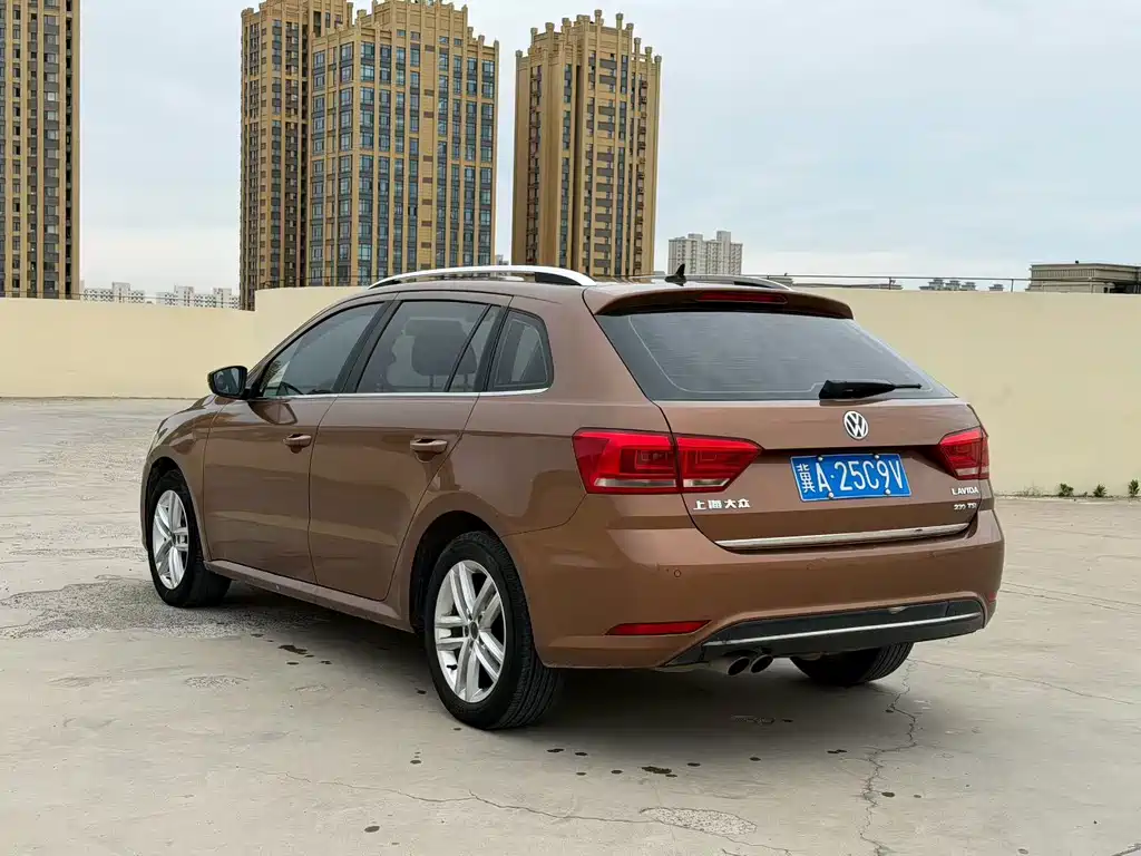 Volkswagen Gran Lavida 2016