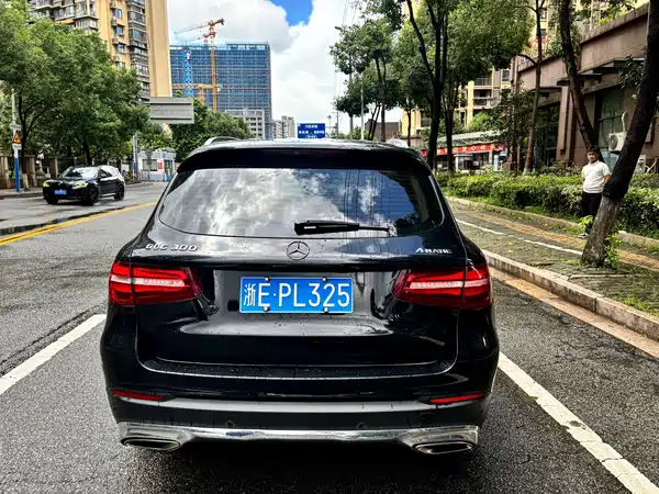Mercedes-Benz GLC 2016