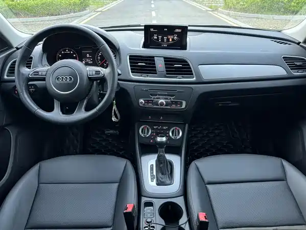 Audi Q3 2015