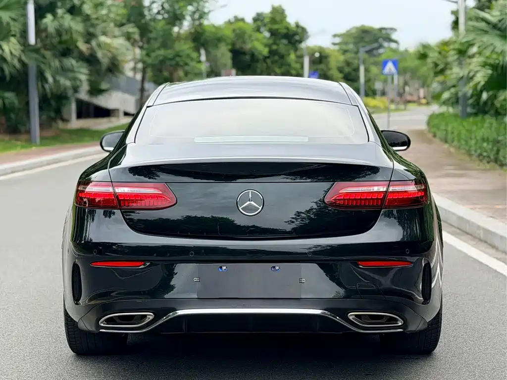Mercedes-Benz E-Class 2022 — фото 15