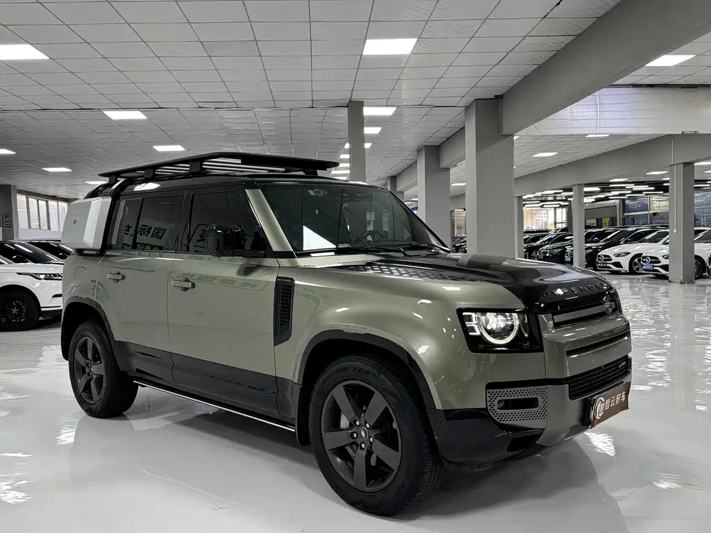 Land Rover Defender 2023 — фото 3