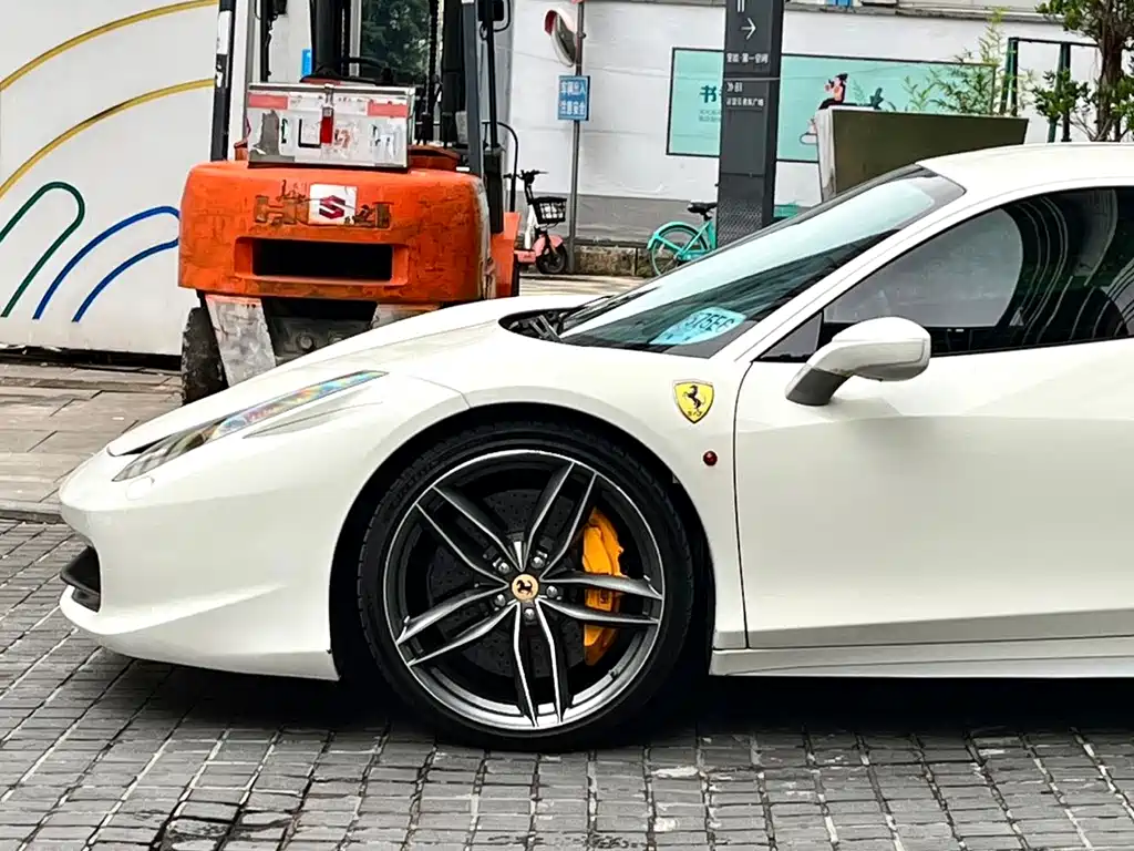 Ferrari 458 2013 — фото 6