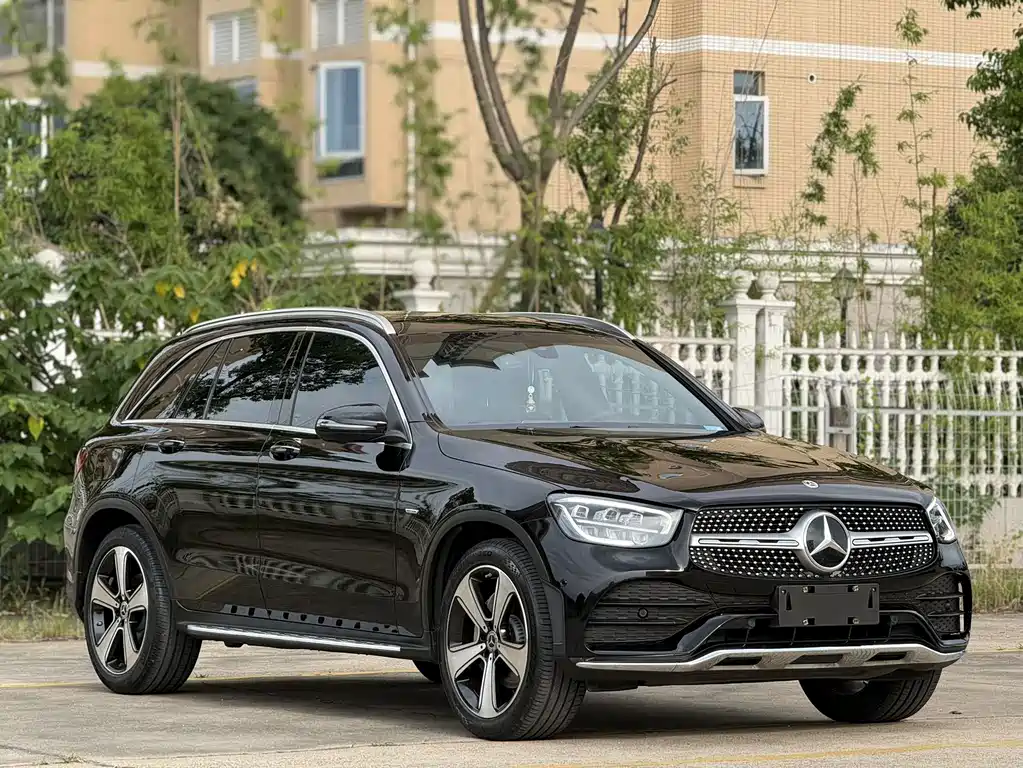 Mercedes-Benz GLC 2023