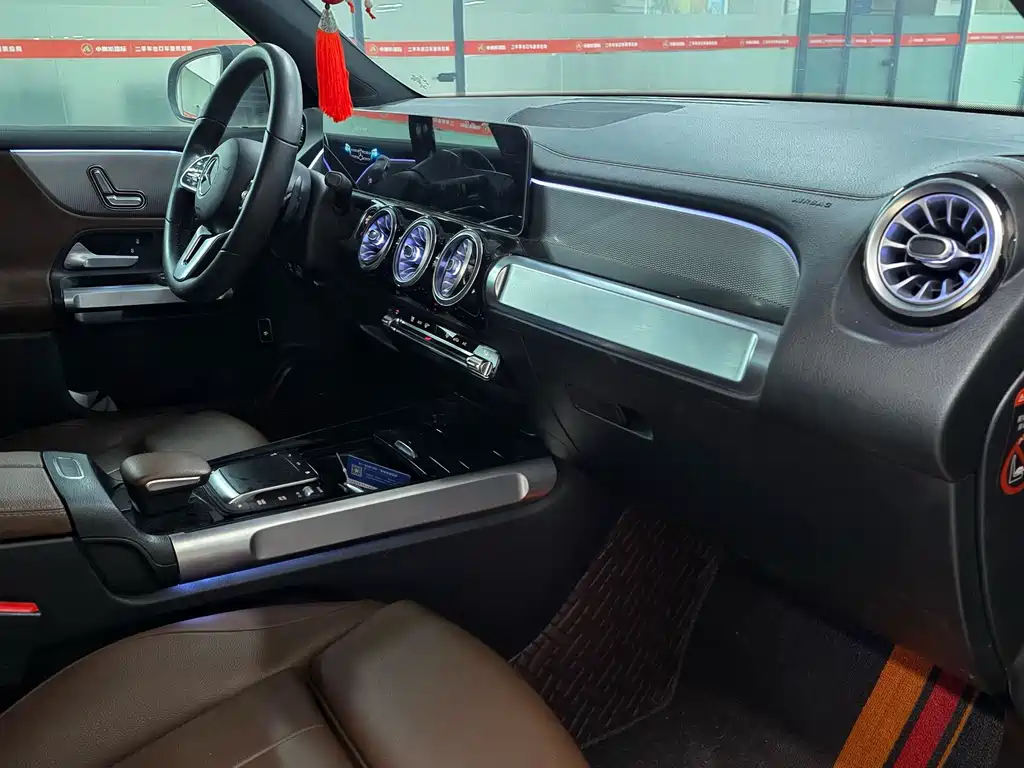 Mercedes-Benz GLB 2020 — фото 10