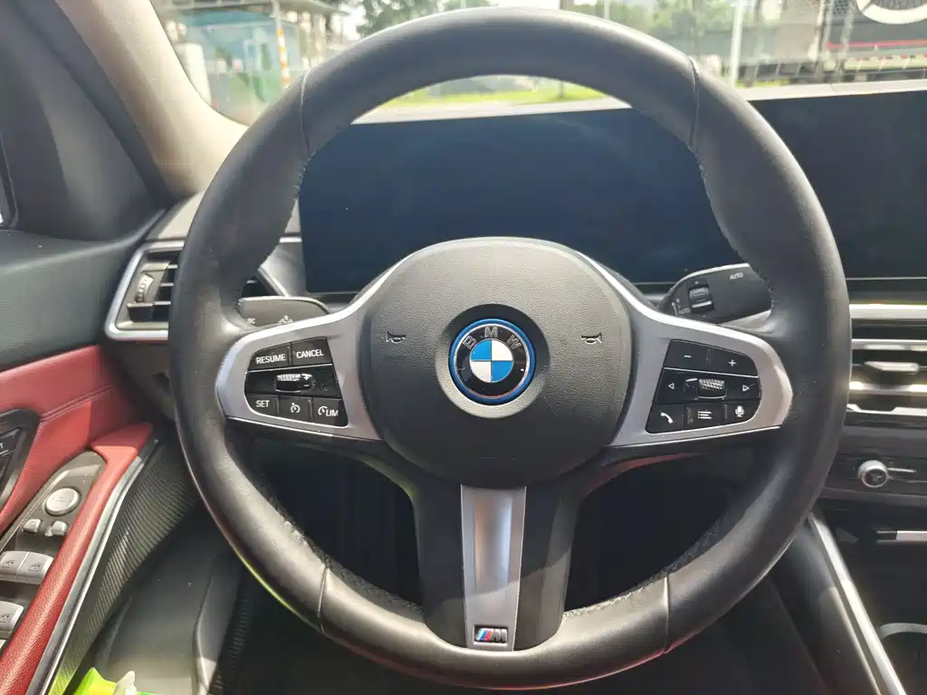BMW i3 2024 — фото 13