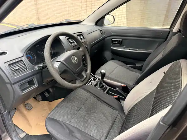 Dongfeng Scenery 330 2017