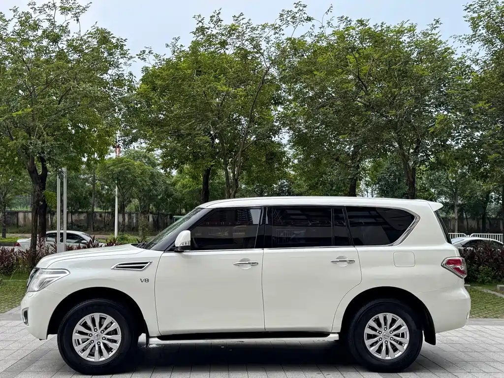 Nissan Patrol 2018 — фото 13