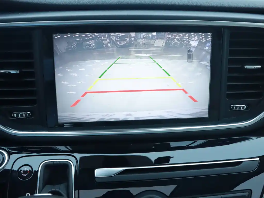 GAC Trumpchi M8 2018 — фото 23