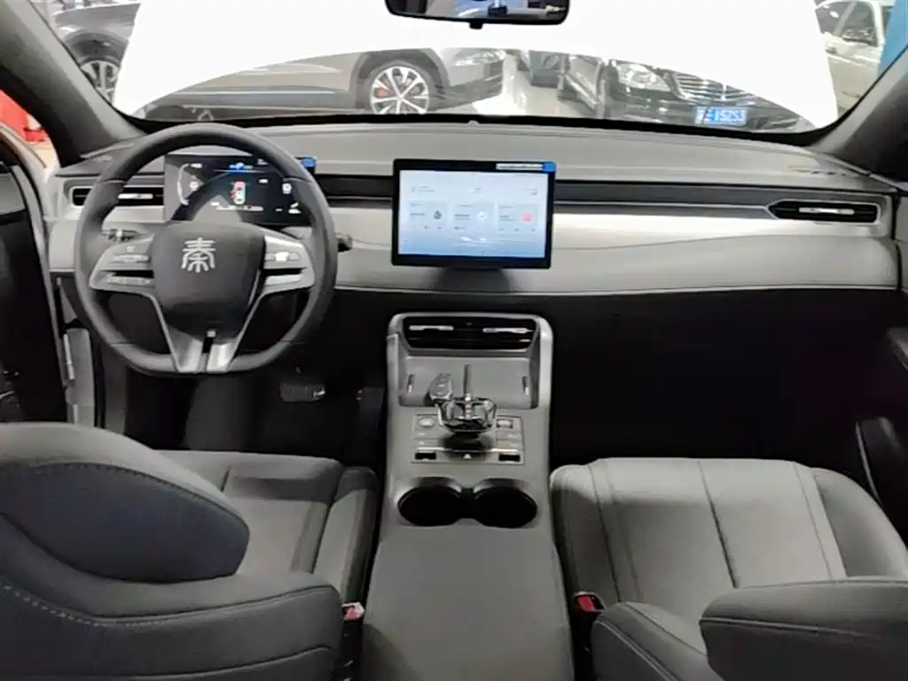BYD Qin PLUS 2025 — фото 10
