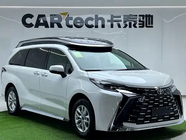 Toyota Granvia 2024