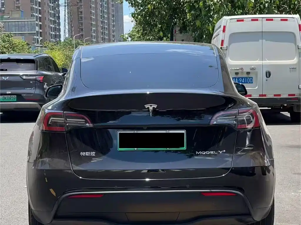Tesla Model Y 2021 — фото 8