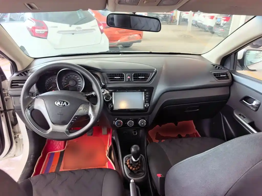 Kia K2 2016 — фото 10