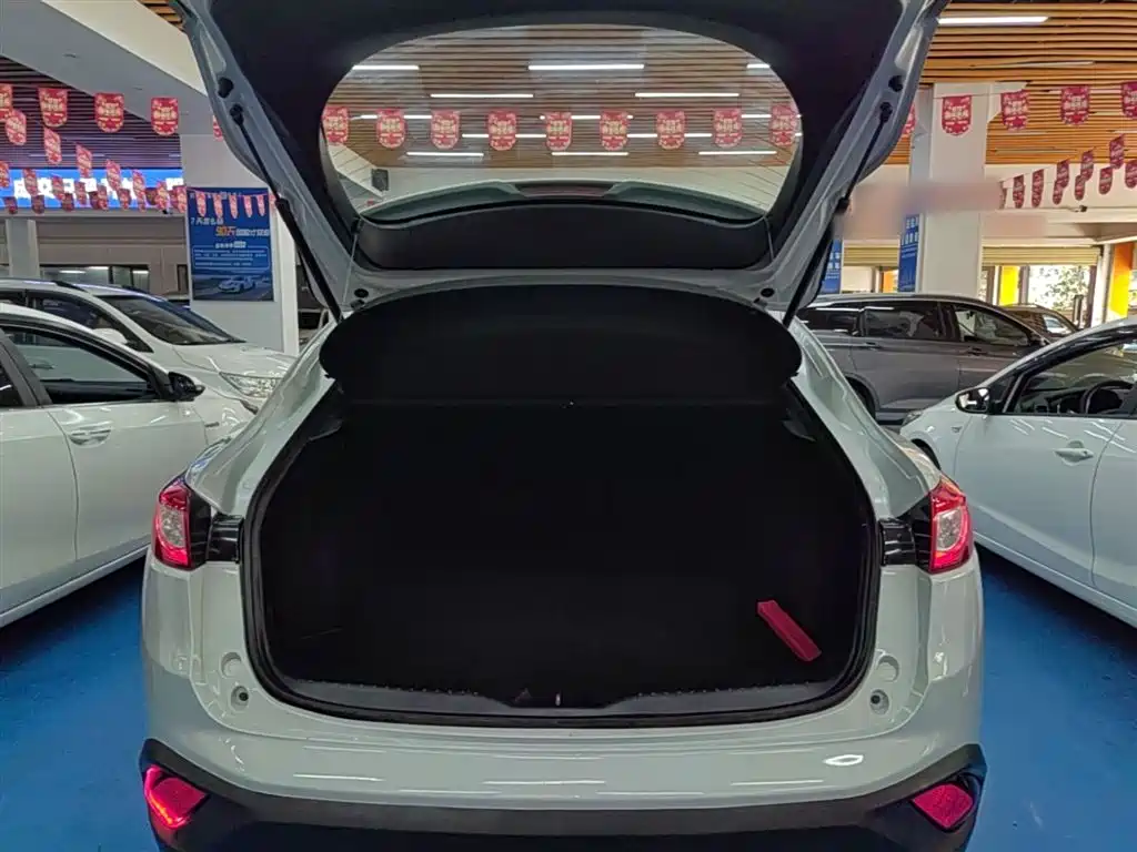Mazda CX-4 2016 — фото 19