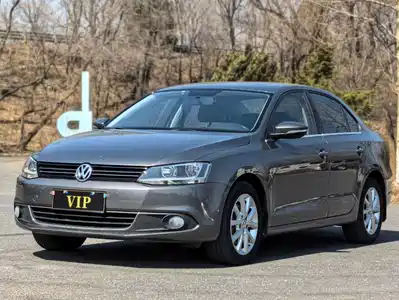 Volkswagen Sagitar 2014