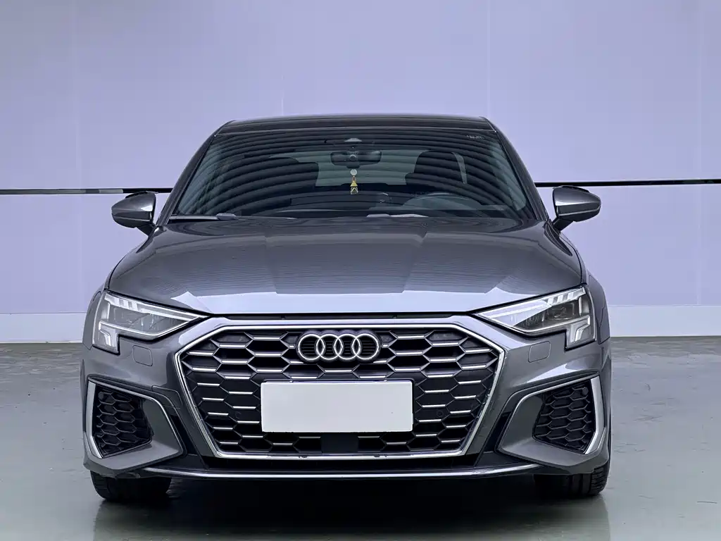 Audi A3 2024 — фото 2