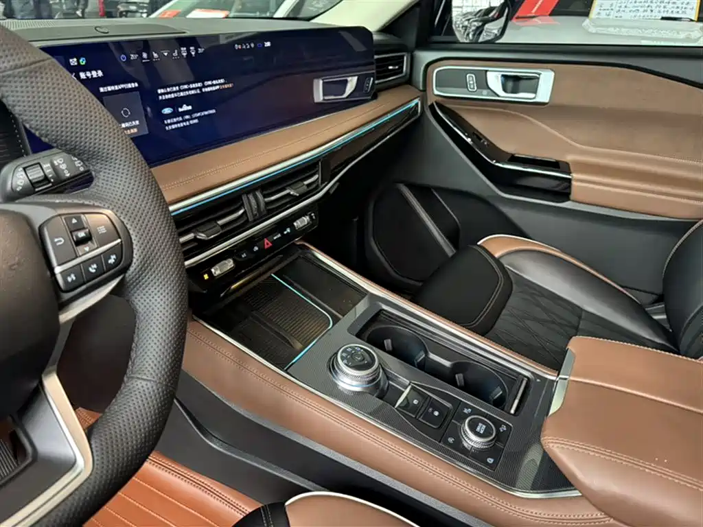 Ford Explorer 2023 — фото 19