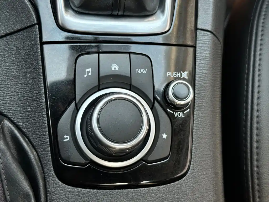 Mazda 3 Axela 2015 — фото 29