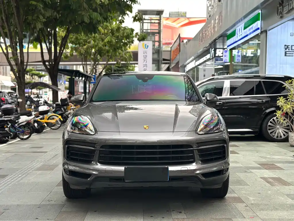 Porsche Cayenne 2020 — фото 2