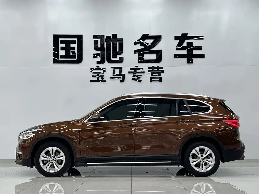 BMW X1 2017 — фото 3