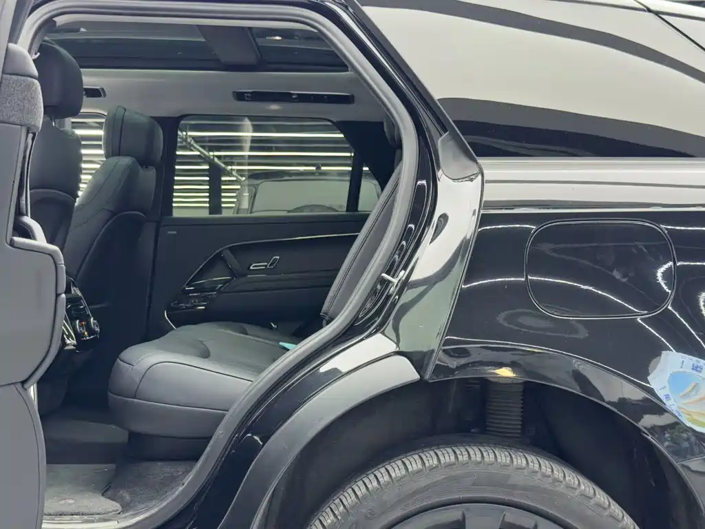 Land Rover Range Rover Sport New Energy 2025 — фото 9