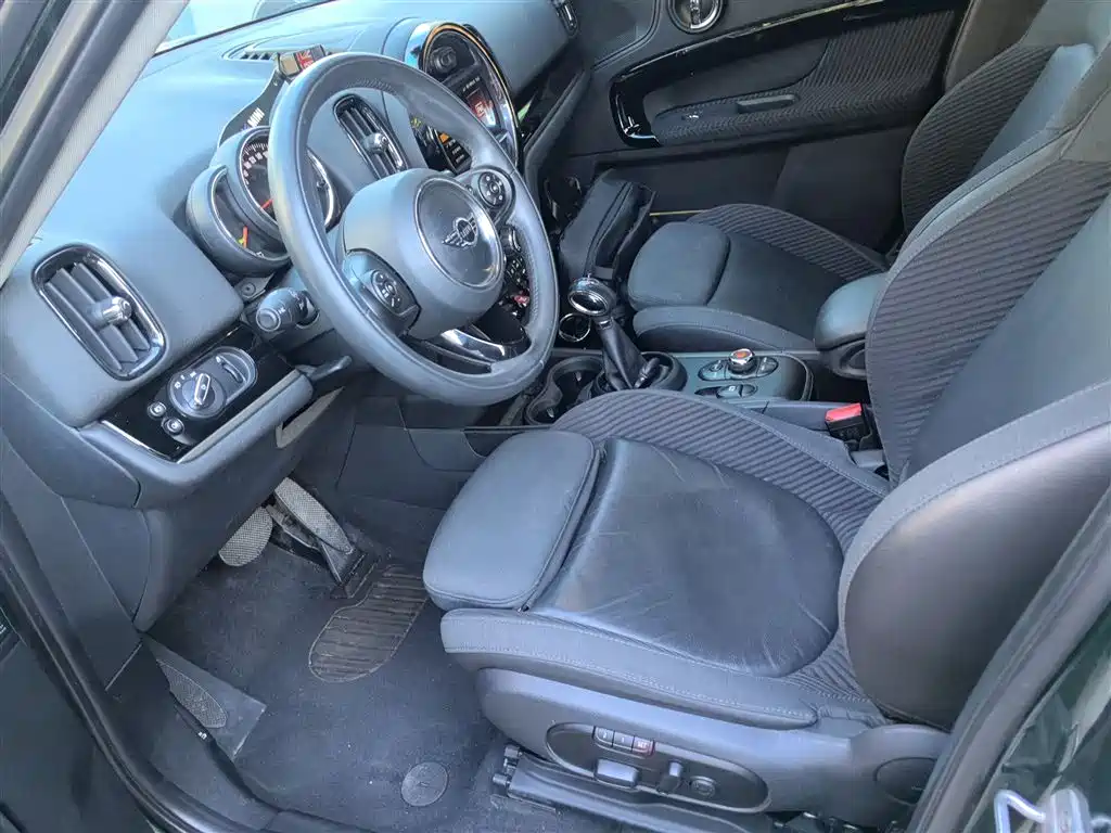 MINI Countryman 2019 — фото 15