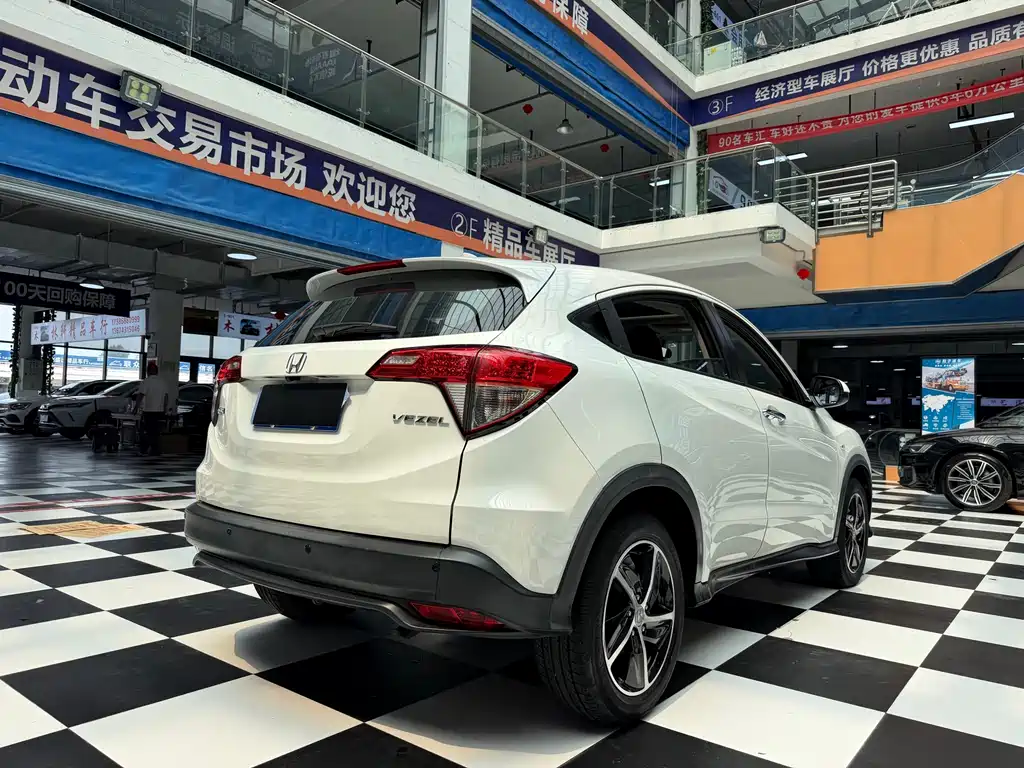 Honda Vezel 2021 — фото 20