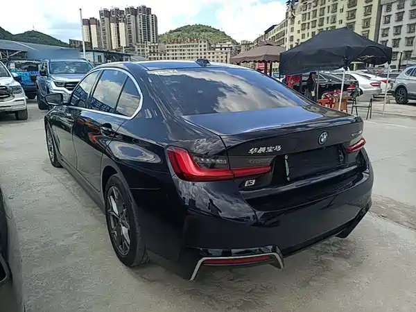 BMW i3 2024