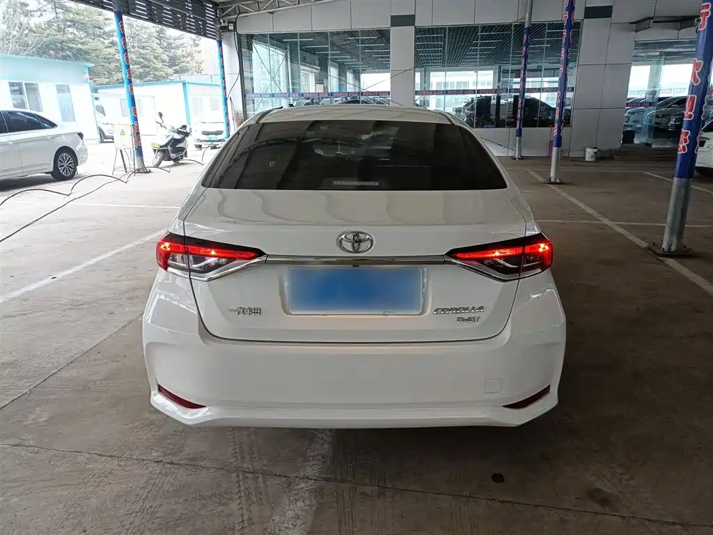 Toyota Corolla 2021 — фото 22