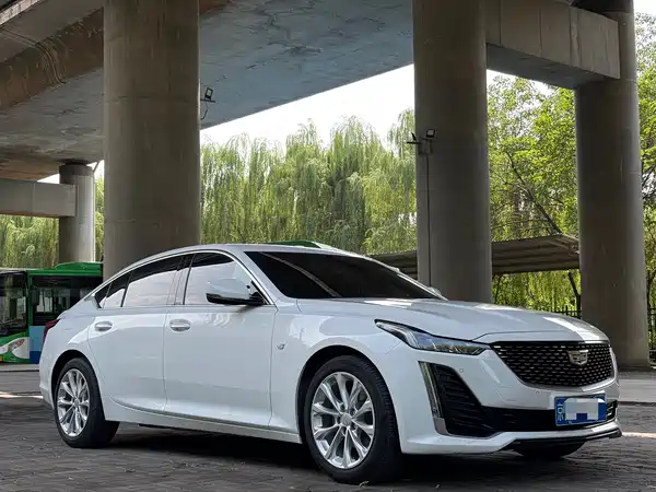 Cadillac CT5 2023