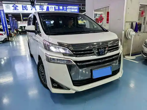 Toyota Vellfire 2022