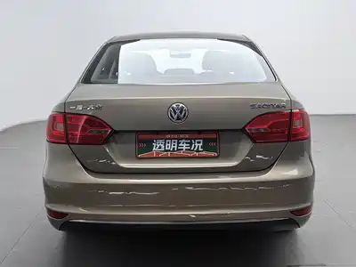 Volkswagen Sagitar 2015