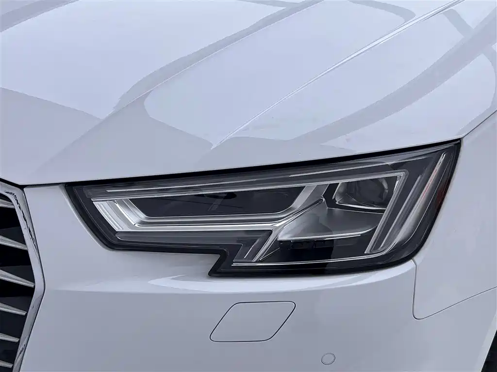 Audi A4L 2019 — фото 9