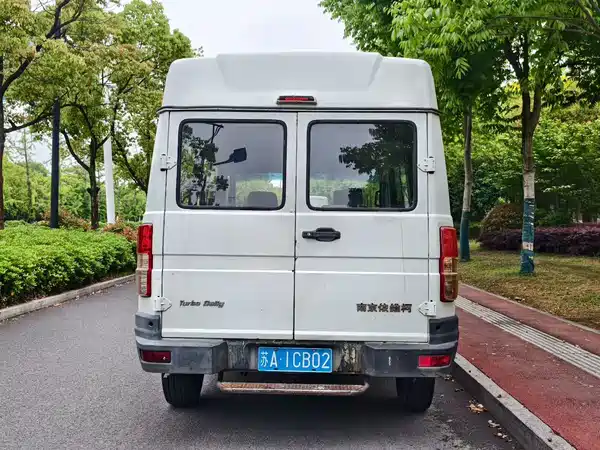 Iveco Proud 2013